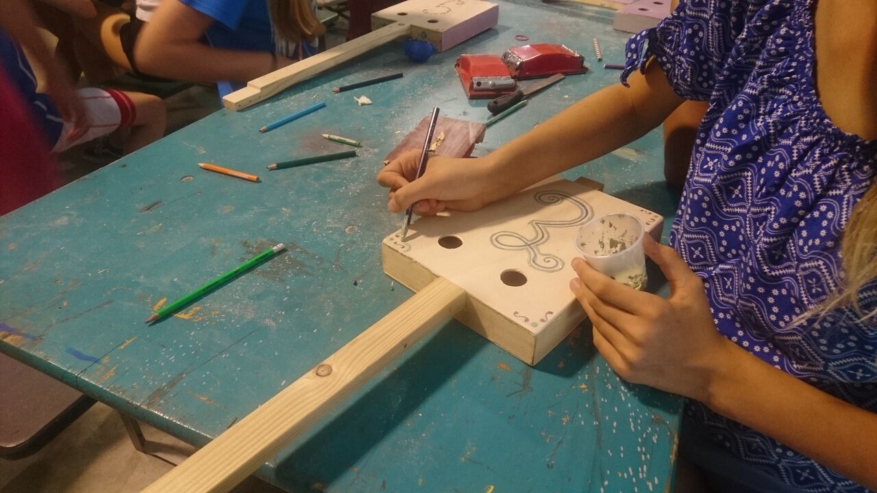 Costruisci-il-tuo-strumento-cigar-box-Rosetum-giugno-2018